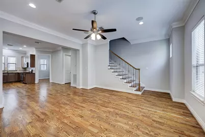 3245 Maxroy Street, Houston, TX 77008 - Photo 4