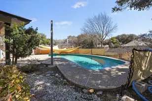 7002 Valmont Dr, San Antonio, TX 78240 - Photo 26