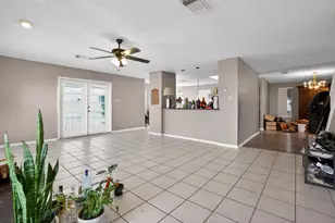 7002 Valmont Dr, San Antonio, TX 78240 - Photo 10