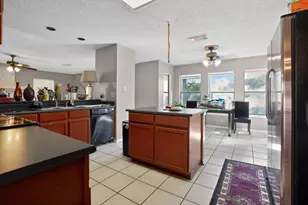 7002 Valmont Dr, San Antonio, TX 78240 - Photo 12