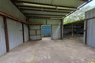 9621 Sweetwater Ln, Houston, TX 77037 - Photo 14
