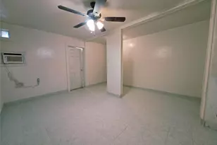 9621 Sweetwater Ln, Houston, TX 77037 - Photo 10