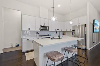 9206 Kay Kay Court, Mont Belvieu, TX 77523 - Photo 10