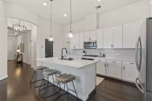 9206 Kay-Kay Ct, Mont Belvieu, TX 77523 - Photo 8