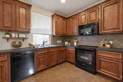 16526 Pentonshire Lane, Houston, TX 77090 - Photo 4