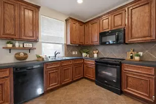 16526 Pentonshire Ln, Houston, TX 77090 - Photo 4