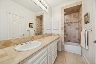 2643 Westgate St, Houston, TX 77098 - Photo 8