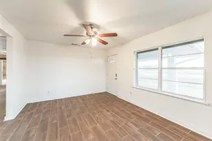 28539 Hwy 36, Damon, TX 77430 - Photo 4