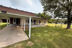 302 Channelview Dr, Anahuac, TX 77514 - Photo 28