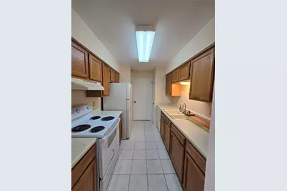 9797 Leawood Blvd #1420, Houston, TX 77099 - Photo 6