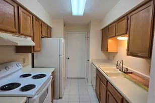 9797 Leawood Blvd, Houston, TX 77099 - Photo 6