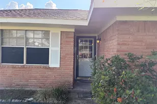 4809 College Park Dr, Deer Park, TX 77536 - Photo 2