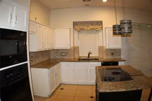 642 Avery Dr, Sugar Land, TX 77479 - Photo 12