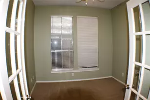 642 Avery Dr, Sugar Land, TX 77479 - Photo 6