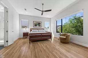 1311 Castle Ct, Houston, TX 77006 - Photo 4