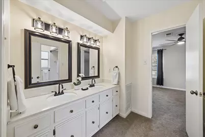 15754 Walkwood Drive, Houston, TX 77079 - Photo 18