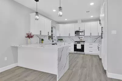 9026 Lawncliff Lane, Houston, TX 77040 - Photo 10