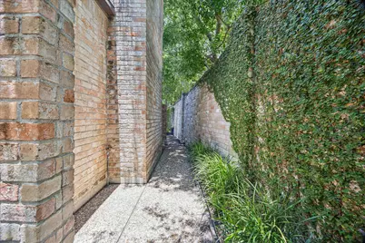 4 River Hollow Lane, Houston, TX 77027 - Photo 34