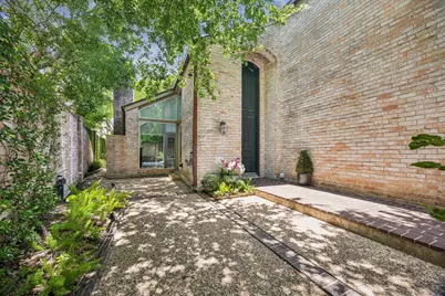 4 River Hollow Lane, Houston, TX 77027 - Photo 2