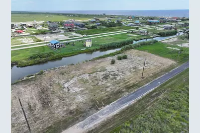 1112 Pennington Street, Gilchrist, TX 77617 - Photo 6