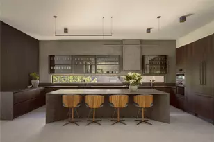 12041 Oak Forest Ln, Conroe, TX 77385 - Photo 4