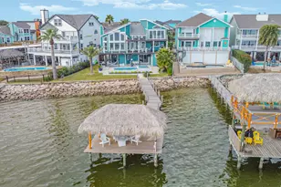 1335 Edwards Dr, Dickinson, TX 77539 - Photo 1