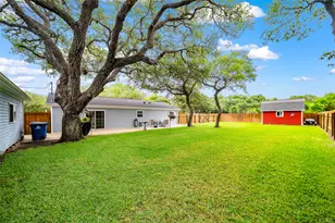 2175 6th St, Ingleside, TX 78362 - Photo 2