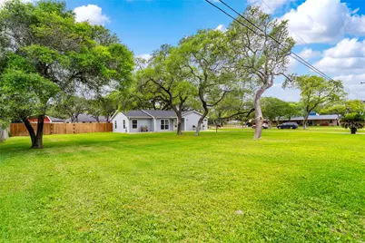 2175 Sixth Street, Ingleside, TX 78362 - Photo 10