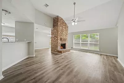2710 Village Circle Drive, Katy, TX 77493 - Photo 10