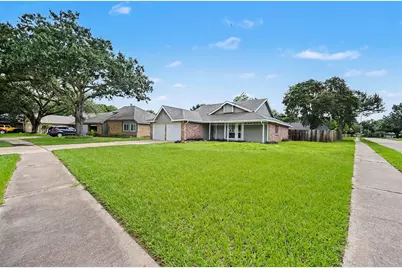 2710 Village Circle Drive, Katy, TX 77493 - Photo 4