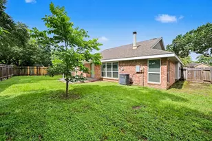 2710 Village Cir Dr, Katy, TX 77493 - Photo 24