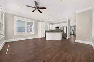432 W 25th St, Houston, TX 77008 - Photo 12