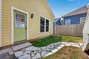 432 W 25th St, Houston, TX 77008 - Photo 34