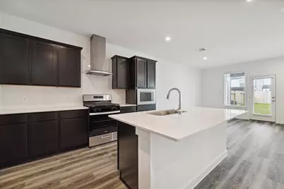 12322 Brandenburg Gate Drive, Houston, TX 77047 - Photo 6