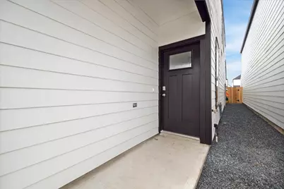 12322 Brandenburg Gate Drive, Houston, TX 77047 - Photo 2