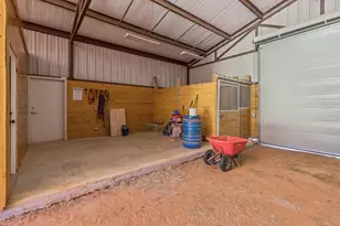 118 Roosevelt St, Shepherd, TX 77371 - Photo 38