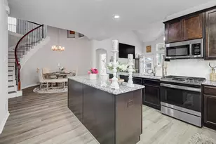 209 Mdw Rdg Wy, Clute, TX 77531 - Photo 10