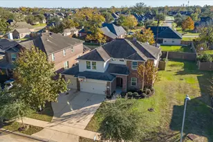 209 Mdw Rdg Wy, Clute, TX 77531 - Photo 46