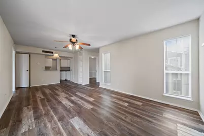 18519 Egret Bay Boulevard #1706, Webster, TX 77058 - Photo 2