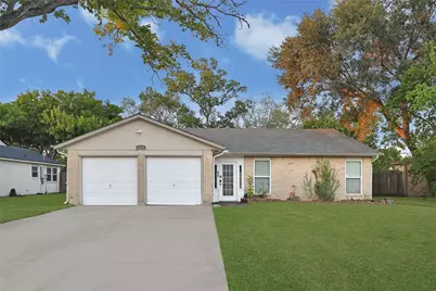 1100 N Heron Drive, Seabrook, TX 77586 - Photo 1