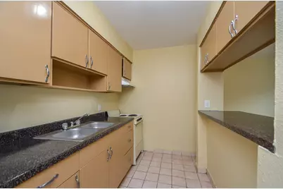 1419 Hawthorne #21, Houston, TX 77006 - Photo 10