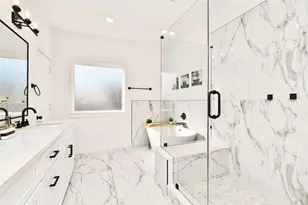 208 N York St, Houston, TX 77003 - Photo 20