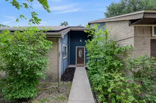 2723 Goldspring Ln, Spring, TX 77373 - Photo 2