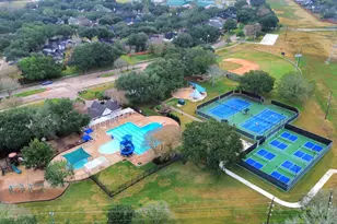 4330 E Meadows Dr, Sugar Land, TX 77479 - Photo 40