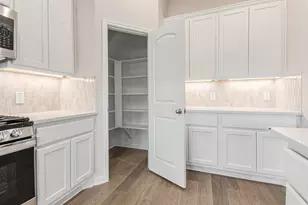 3747 Crawford St, Bay City, TX 77414 - Photo 14