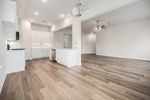 3747 Crawford St, Bay City, TX 77414 - Photo 12