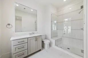 25 Wentworth Gate Path, Houston, TX 77027 - Photo 26