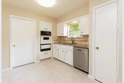 2623 Longleaf Pines Drive, Houston, TX 77339 - Photo 12