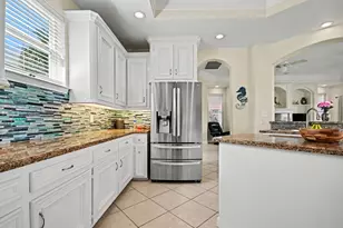 13514 Windlass Cir, Galveston, TX 77554 - Photo 14