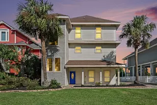 13514 Windlass Cir, Galveston, TX 77554 - Photo 1